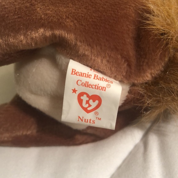 “Nuts” TY Beanie Baby, Brown Squirrel, Vintage Collectible 1996 - Picture 11 of 13